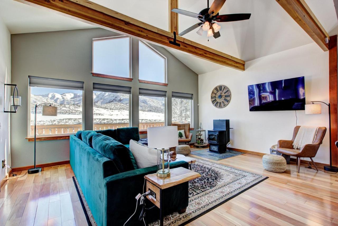 Twin Pines Cabin In Wilderness Ranch On Hwy 21, Amazing Views, 20 Ft Ceilings, Fully Fenced Yard, Pet Friendly, , Go Paddle Boarding At Lucky Peak, Or Snowshoeing In Idaho City And Take In The Hot Springs, Sleeps 10! Boise Exterior foto